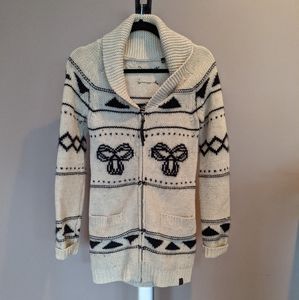 Aritzia Lambs Wool Sea to Sky Sweater